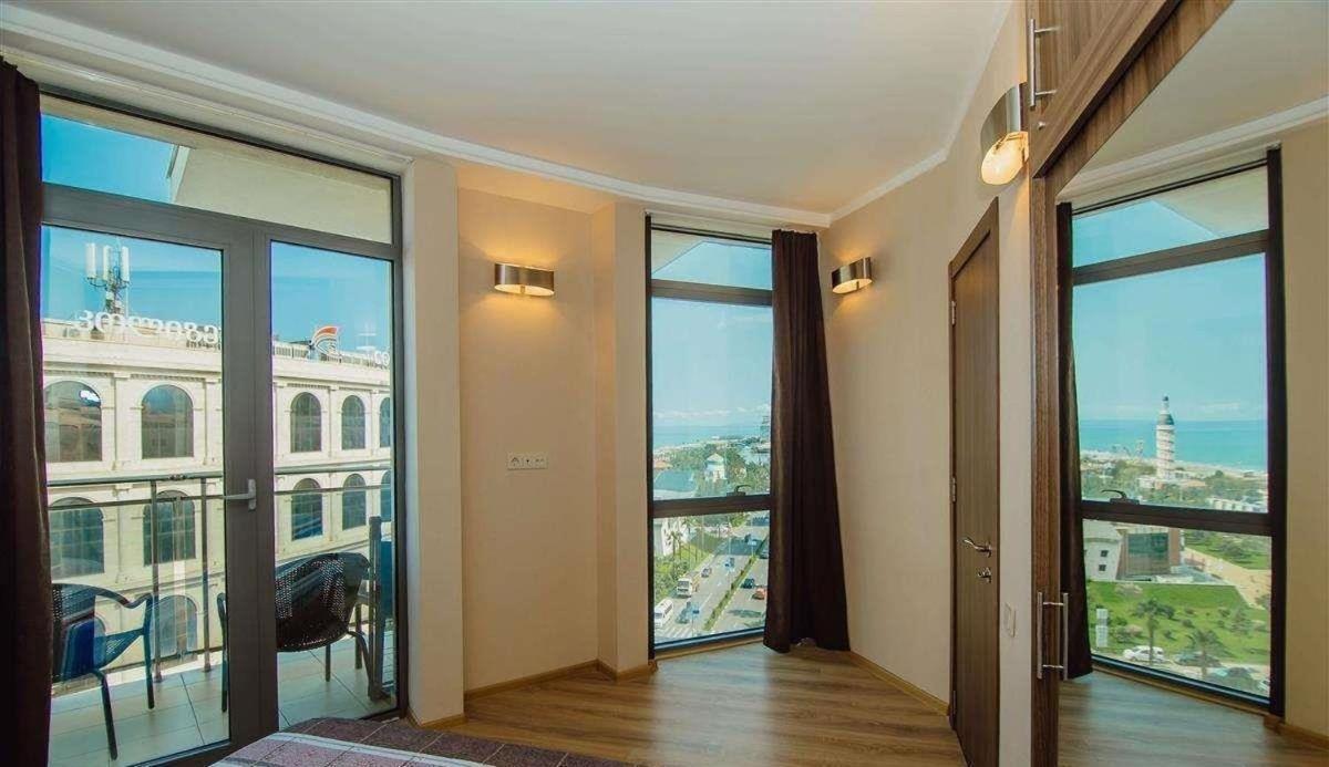 Batumi Royal Apartments Exterior photo