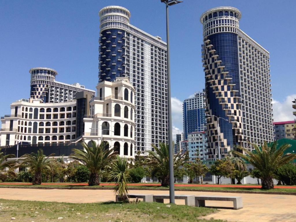 Batumi Royal Apartments Exterior photo